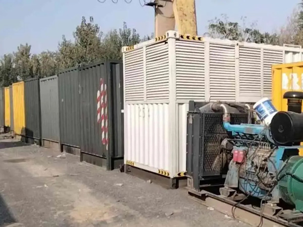 辽阳200KW柴油发电机机组每小时油耗是多少?