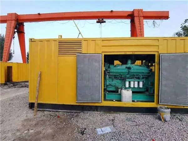 辽阳冬季低温环境下，500KW发电机组应该选择什么类型的启动电瓶？